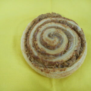 Nussschnecke aus Buttergipfelteig