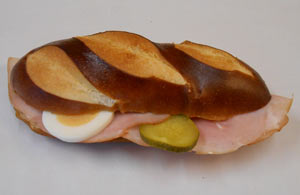 Laugensandwich Schinken